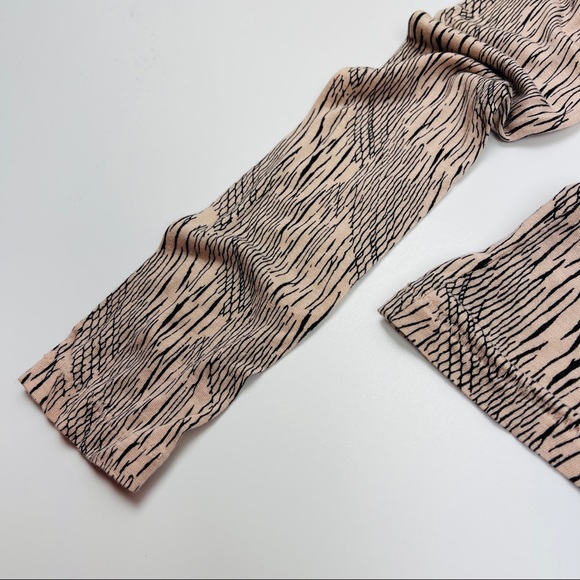 🐯2/$15🐯 TALULA Long Sleeve Crop Pink Peach XXS - Picture 8 of 12